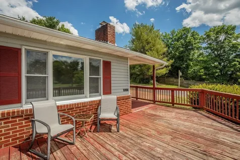 1627 Barbershop Road Edinburg VA 22824