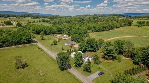 1627 Barbershop Road Edinburg VA 22824