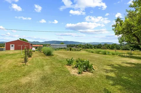 139 Teter Road Grottoes VA 24441