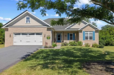 1705 Holly Avenue Grottoes VA 24441