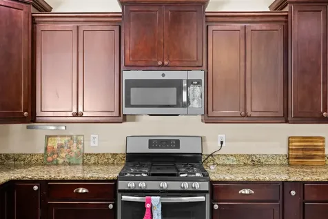 1705 Holly Avenue Grottoes VA 24441