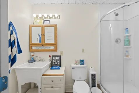 1705 Holly Avenue Grottoes VA 24441