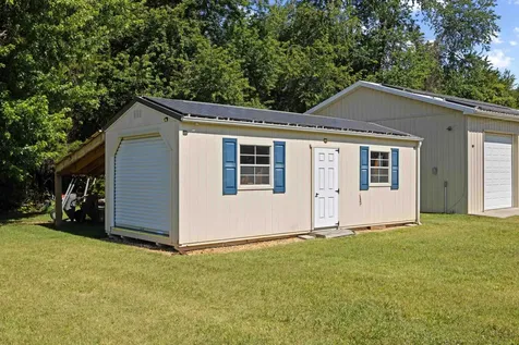 1705 Holly Avenue Grottoes VA 24441