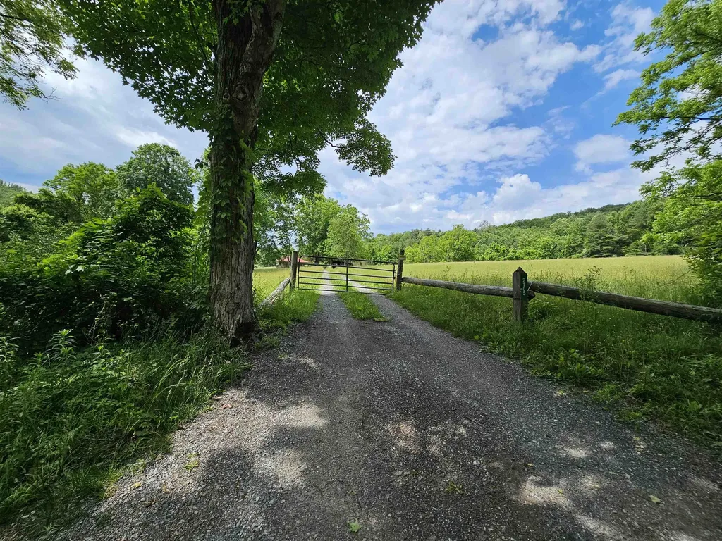 2105 Coles Mountain Road Hot Springs VA 24445