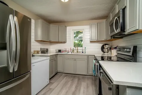 344 Mary Gray Lane Staunton VA 24401