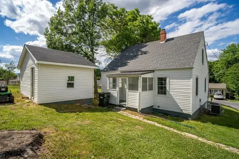 344 Mary Gray Lane Staunton VA 24401