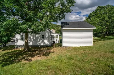 344 Mary Gray Lane Staunton VA 24401