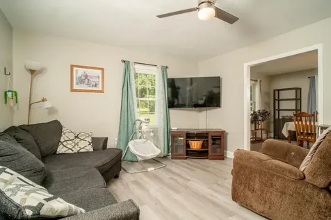344 Mary Gray Lane Staunton VA 24401