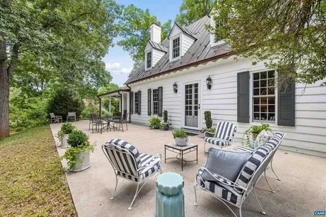 1868 Edgewood Lane Charlottesville VA 22903