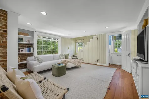 1868 Edgewood Lane Charlottesville VA 22903