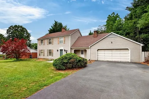 2818 Plantation Lane Waynesboro VA 22980