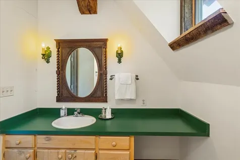 6602 Middlebrook Road Raphine VA 24459