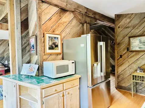 6602 Middlebrook Road Raphine VA 24459