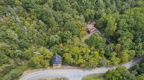 6602 Middlebrook Road Raphine VA 24459