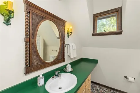 6602 Middlebrook Road Raphine VA 24459