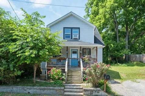 1620 Plunkett Street Staunton VA 24401