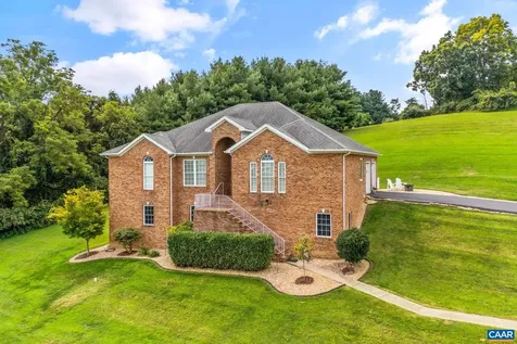 93 Cedar Creek Lane Fort Defiance VA 24437