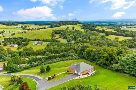 93 Cedar Creek Lane Fort Defiance VA 24437