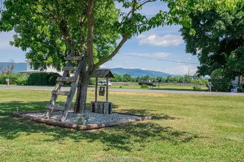 603 Gibbons Avenue Elkton VA 22827