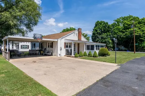 603 Gibbons Avenue Elkton VA 22827