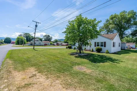 603 Gibbons Avenue Elkton VA 22827