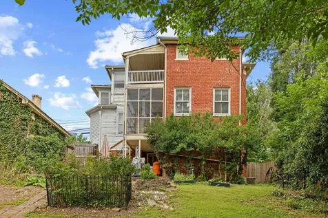 923 Augusta Street N Staunton VA 24401