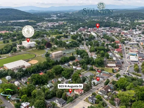 923 Augusta Street N Staunton VA 24401