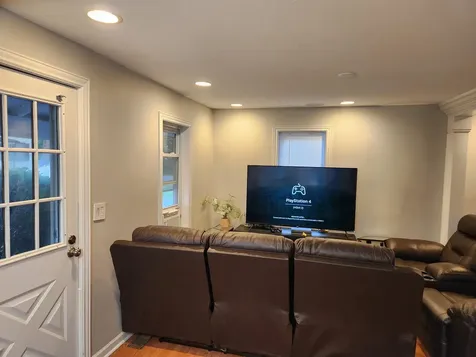 19 Weaver Avenue W Harrisonburg VA 22801