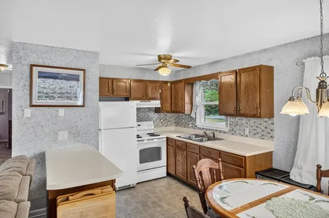 229 1st Street Broadway VA 22815