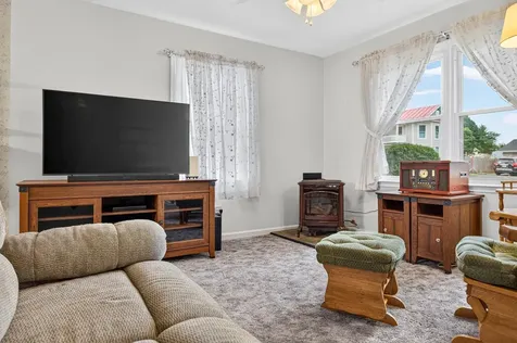 229 1st Street Broadway VA 22815