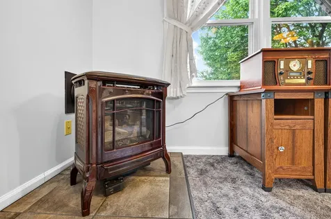 229 1st Street Broadway VA 22815