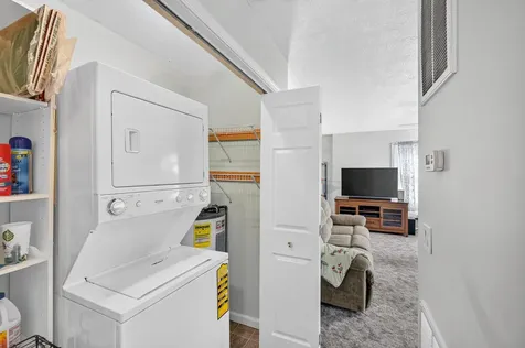 229 1st Street Broadway VA 22815