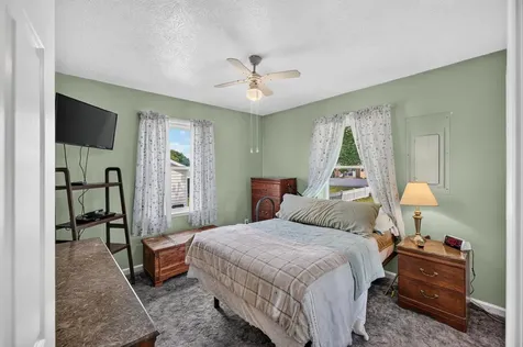 229 1st Street Broadway VA 22815