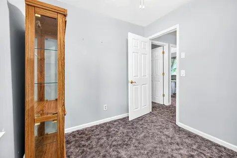229 1st Street Broadway VA 22815