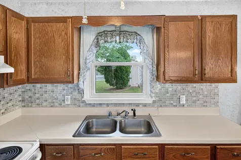 229 1st Street Broadway VA 22815