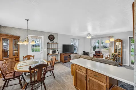 229 1st Street Broadway VA 22815