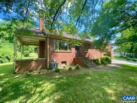 912 Saint Charles Avenue Charlottesville VA 22901