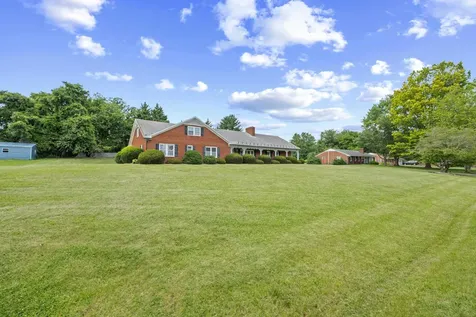 15 York Avenue Stuarts Draft VA 24477