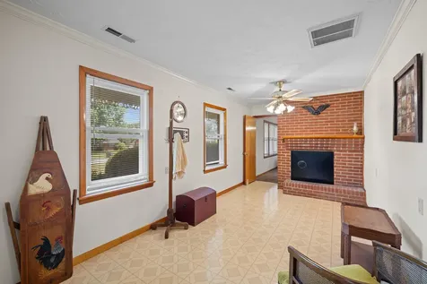 15 York Avenue Stuarts Draft VA 24477
