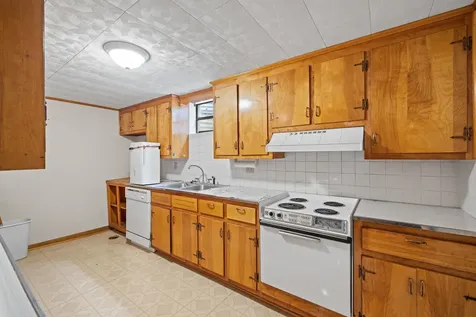 15 York Avenue Stuarts Draft VA 24477
