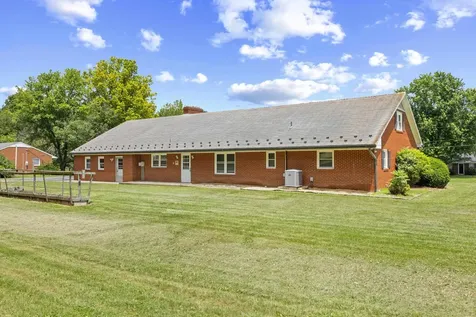 15 York Avenue Stuarts Draft VA 24477