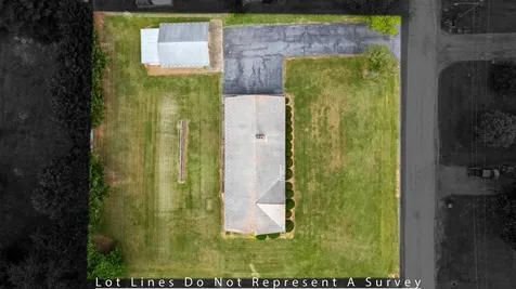 15 York Avenue Stuarts Draft VA 24477