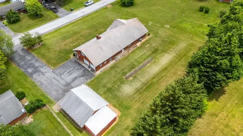 15 York Avenue Stuarts Draft VA 24477