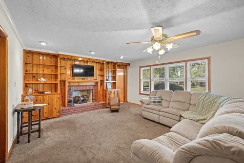 15 York Avenue Stuarts Draft VA 24477