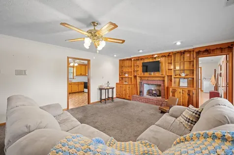 15 York Avenue Stuarts Draft VA 24477