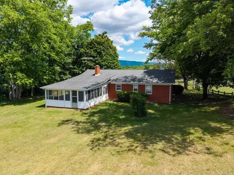 2275 Us Hwy 211 W Luray VA 22835