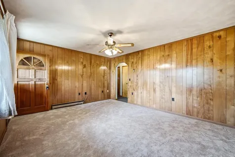 2275 Us Hwy 211 W Luray VA 22835