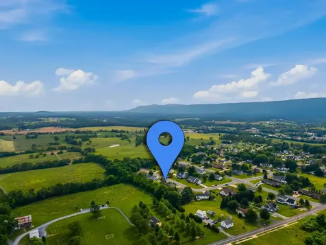 415 Kern Street Woodstock VA 22664