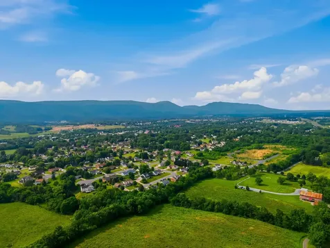 415 Kern Street Woodstock VA 22664