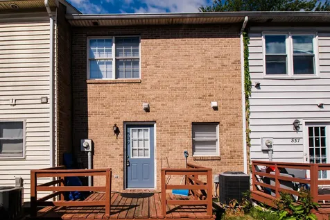 839 Vine Street Harrisonburg VA 22802
